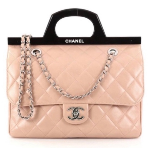 Gorgeous Chanel Blush Cream Hand bag - Picture 2 of 5